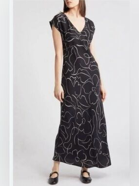 Marianna Black Floral-Outline V-Neck Cupro Blend Maxi Dress
